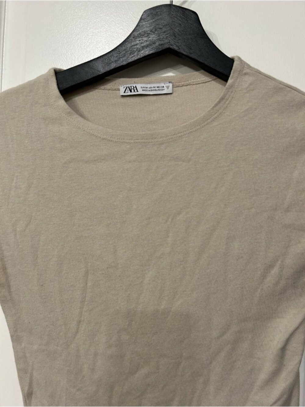 Beige Cap Short Sleeve Crop Top - Picture 2 of 2
